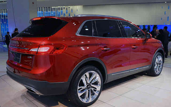 5785026_04-2016-lincoln-mkx-detroit-1.jpg