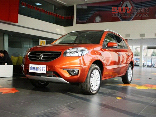 雷諾 科雷傲 2.5 CVT 車輛左前45度視角