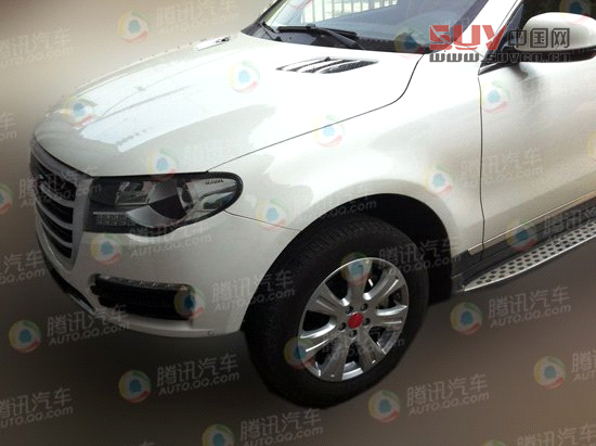 作為一家在國內(nèi)專注于打造SUV車型的企業(yè)，長城汽車算是自主品牌中SUV車型的專家。所以，其新推出的SUV車型都會(huì)受到市場的關(guān)注。日前，我們就獲得了一組長城旗下目前定位最高的哈弗H8的無偽測試諜照。從諜照沒有偽裝的情況來看，這款長城汽車的SUV新旗艦即將正式發(fā)布到來。