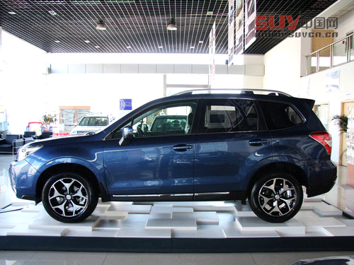 斯巴魯  森林人 2.5L CVT 車輛左正側視角