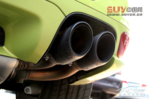 關(guān)山度若飛 測試保時(shí)捷Cayenne GTS