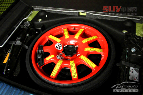 關(guān)山度若飛 測試保時(shí)捷Cayenne GTS