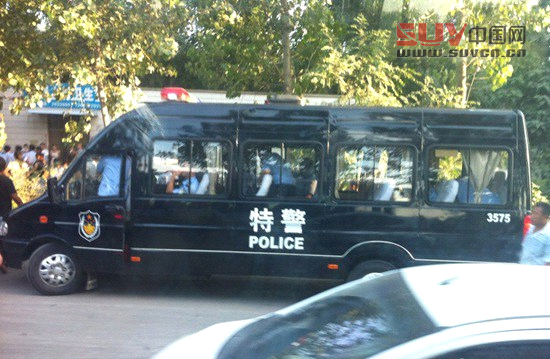 河南安陽公交車發生持刀搶劫案 2死13傷