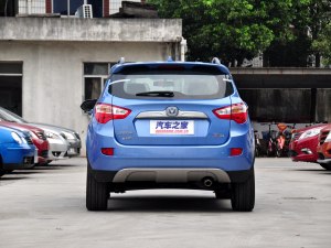 長安長安汽車長安CS352012款 1.6L 手動(dòng)豪華型