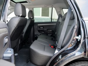 哈弗長城汽車哈弗H52012款 智尊版 綠靜2.0T自動(dòng)兩驅(qū)超豪華型