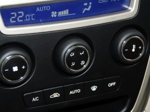 吉利全球鷹吉利汽車全球鷹GX72012款 2.4L 自動(dòng)行政型