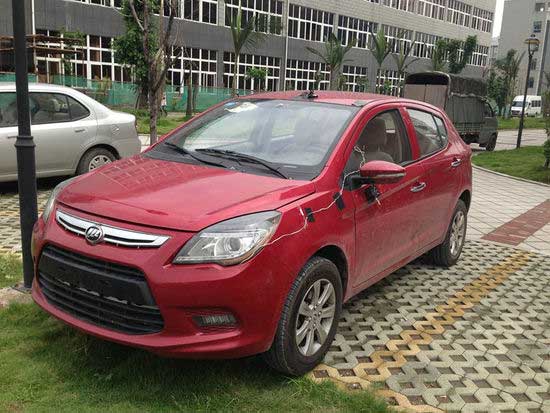 或售5萬(wàn)起 力帆全新SUV X50無(wú)偽諜照曝光