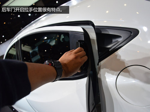會(huì)國產(chǎn)的小型SUV 東京車展實(shí)拍本田VEZEL