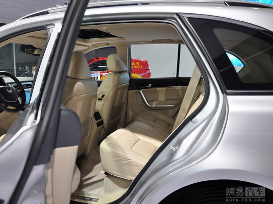 哈弗H8車展圖