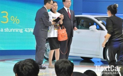 nextcar_4d121b43a9de310fb4082bc7057c2659.jpg