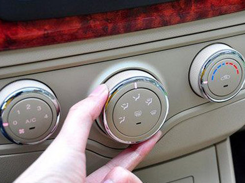 用車提示 直接關(guān)閉車內(nèi)空調(diào)對(duì)健康不利