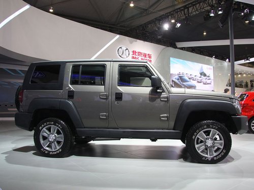 北京汽車 B70V
