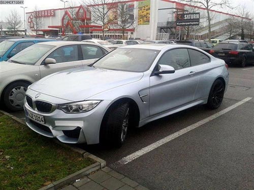 全新寶馬M4海外實車
