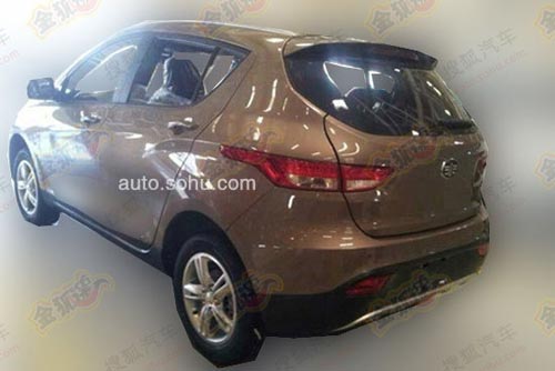 天津一汽T012無偽裝諜照