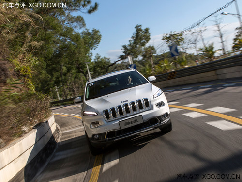全能選手! 試駕Jeep自由光2.4L精銳版