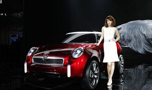 榮威小型SUV