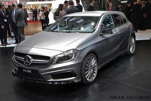 2013日內(nèi)瓦車展 奔馳A45 AMG登場(chǎng)亮相