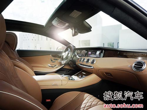 奔馳S Coupe官圖發(fā)布 外觀流暢/內(nèi)飾奢華