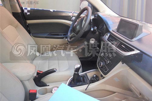 將年內上市 長安新款悅翔無偽諜照曝光