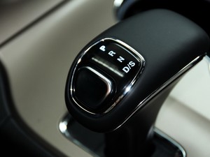JeepJeep大切諾基(進(jìn)口)2014款 3.6L 舒適導(dǎo)航版