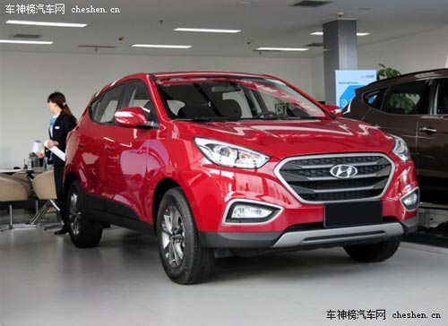 深受喜愛(ài) 4款出現(xiàn)率高的合資城市SUV導(dǎo)購(gòu) 出現(xiàn)率高,城市SUV,導(dǎo)購(gòu),2013款大眾途觀,北京現(xiàn)代ix35,福特翼虎,2013款本田CR-V