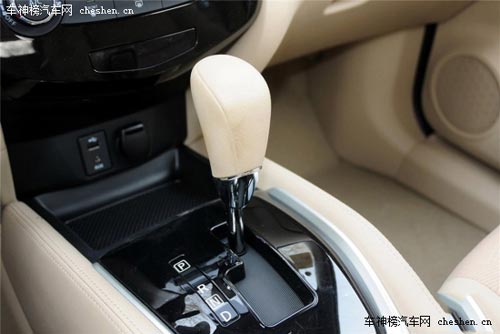 誰會(huì)是你的坐騎 20萬級別日系SUV車型推薦 東風(fēng)日產(chǎn),新奇駿,一汽豐田,RAV4,長安馬自達(dá),CX-5,日系,SUV