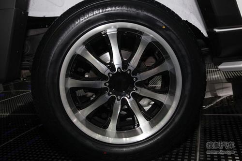 北汽勇士北京車展實(shí)拍