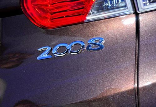 標致2008對比福特翼搏 10萬元小型SUV大比拼
