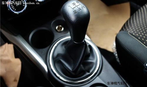 氣派又實(shí)用 4款20萬(wàn)元熱門(mén)四驅(qū)SUV推薦 四驅(qū)SUV,現(xiàn)代ix35,三菱勁炫ASX,斯巴魯XV,起亞獅跑,兩驅(qū)版,20萬(wàn)元車(chē)型