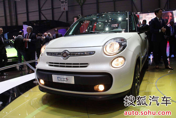 菲亞特500L日內(nèi)瓦車展實(shí)拍