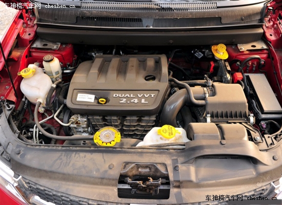 直男之選 四款霸氣個性非凡SUV車型推薦 25萬買車,男人買車,帥氣SUV,Jeep,自由客,道奇,酷威,斯巴魯,森林人,日產,奇駿