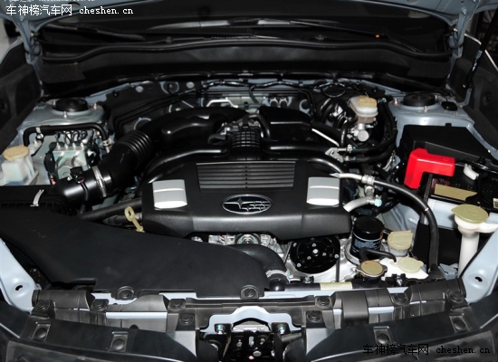 直男之選 四款霸氣個性非凡SUV車型推薦 25萬買車,男人買車,帥氣SUV,Jeep,自由客,道奇,酷威,斯巴魯,森林人,日產,奇駿