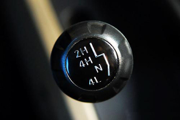 傻瓜般的操作方式 越野四驅(qū)控制的簡化