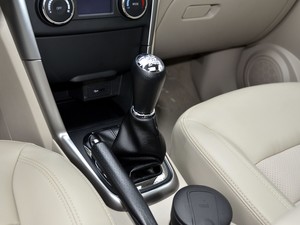 奇瑞汽車 瑞虎3 2014款 1.6L 手動(dòng)尊尚版