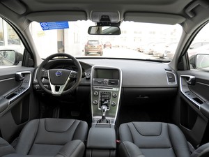 攬勝極光/XC60 40萬(wàn)級(jí)中型SUV國(guó)產(chǎn)前瞻